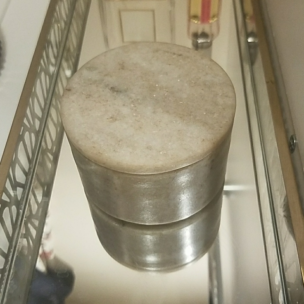 Marble storage box